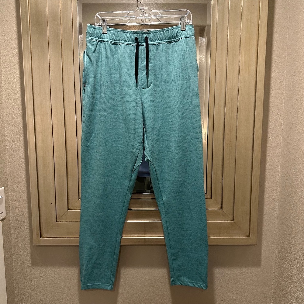 Matching set zip up hoodie and pants All in motion men's